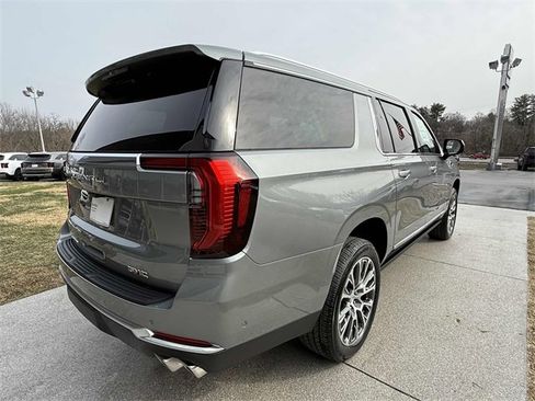 New 2026 GMC Yukon XL Denali w/ Denali Reserve Package image 16