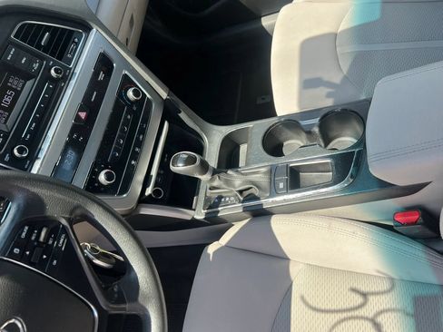 Used 2017 Hyundai Sonata SE FWD image 22