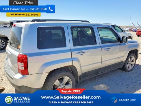Used 2013 Jeep Patriot Latitude FWD image 4