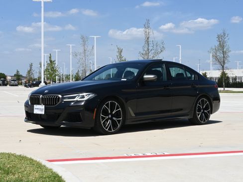Used 2021 BMW M550i xDrive AWD/4WD image 5