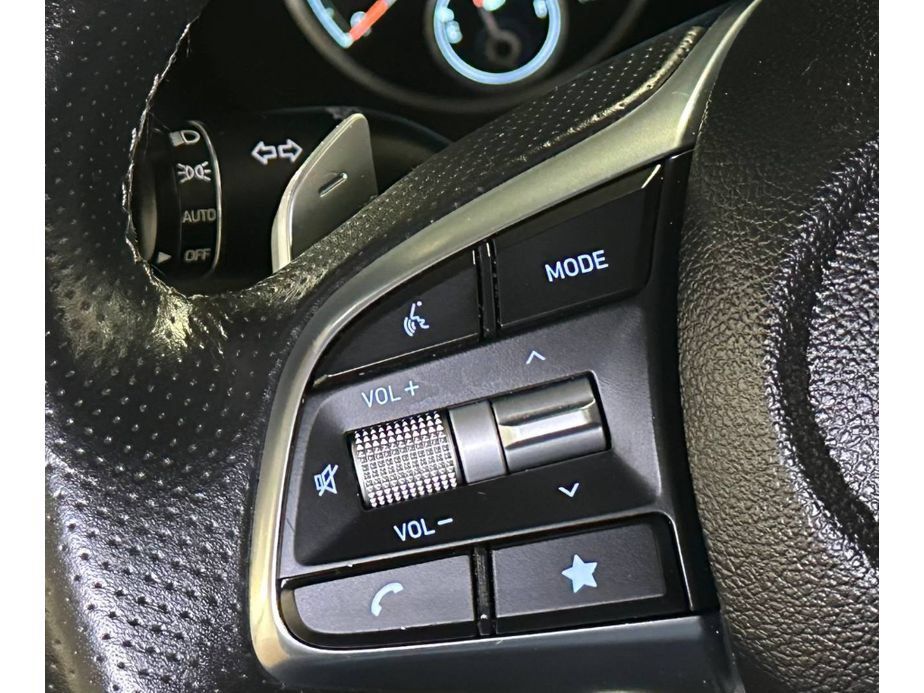 Used 2023 Genesis G70 2.0T AWD/4WD image 24