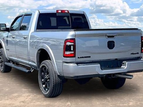 Used 2021 RAM 2500 Laramie w/ Night Edition AWD/4WD image 4
