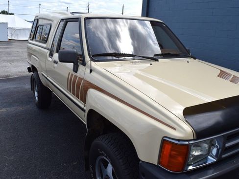 Used 1988 Toyota Pickup SR5 image 33