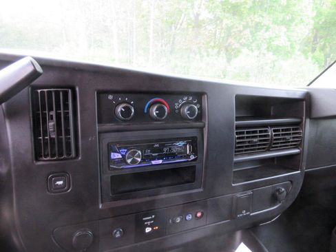 Used 2019 Chevrolet Express 2500 w/ Driver Convenience Package RWD image 32