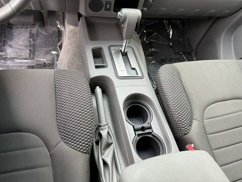 Used 2013 Nissan Frontier Desert Runner image 24