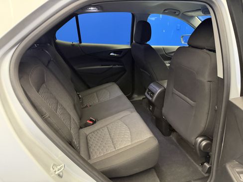 Used 2019 Chevrolet Equinox LT FWD image 25