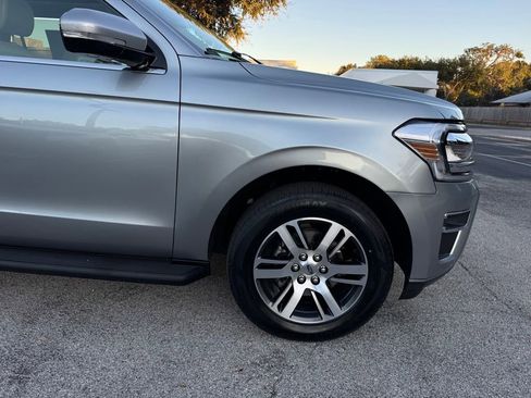Used 2024 Ford Expedition Max Limited image 13