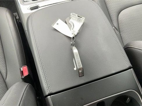 New 2025 Kia Carnival SX Prestige image 34