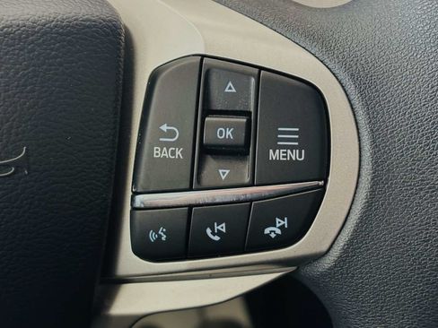 Used 2026 Ford Explorer Active AWD/4WD image 49