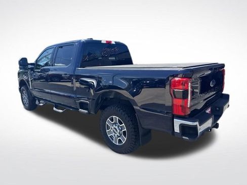 Used 2024 Ford F250 Lariat AWD/4WD image 4