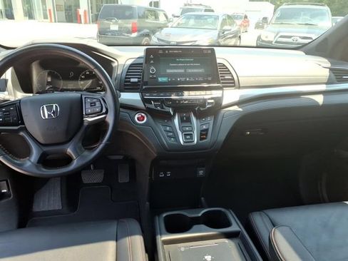 Used 2025 Honda Odyssey Sport-L image 9