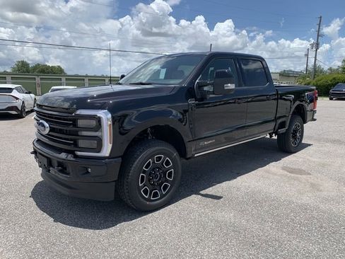 New 2025 Ford F350 Platinum w/ FX4 Off-Road Package image 8