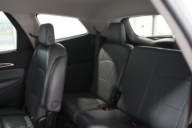 Used 2018 Buick Enclave Essence AWD/4WD image 18