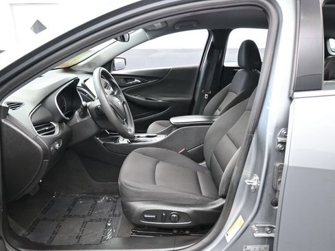 Used 2024 Chevrolet Malibu LT FWD image 11
