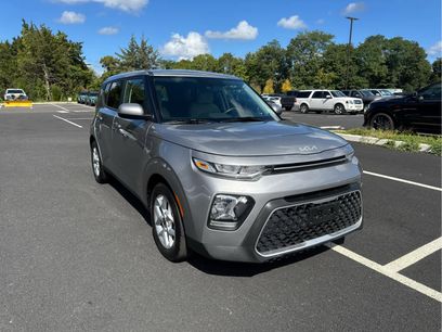 Certified 2022 Kia Soul LX w/ Technology Package