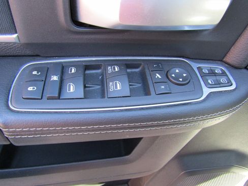 Used 2024 RAM 2500 Big Horn image 17