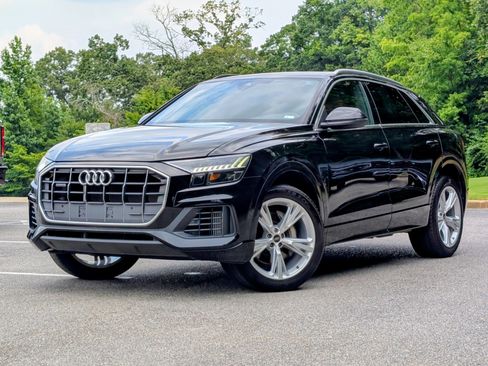 Used 2023 Audi Q8 Premium AWD/4WD image 4