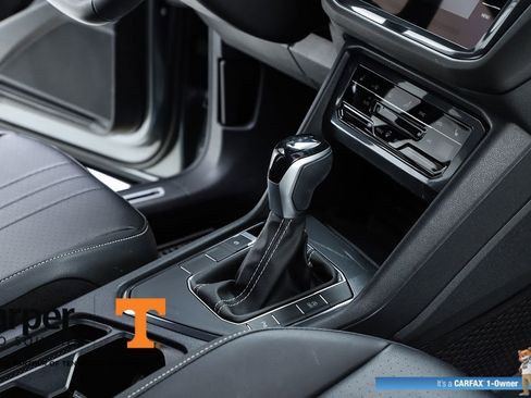 Used 2023 Volkswagen Tiguan SE R-Line image 33