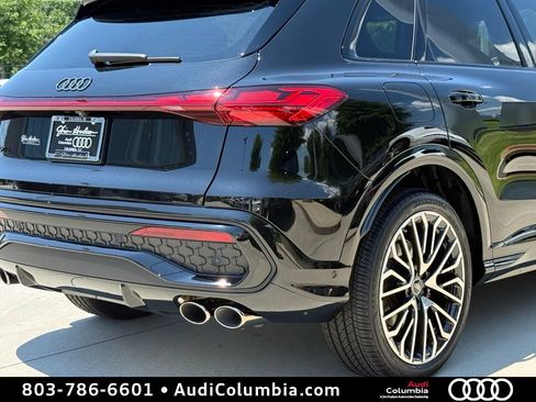 New 2026 Audi SQ5 Prestige AWD/4WD image 15