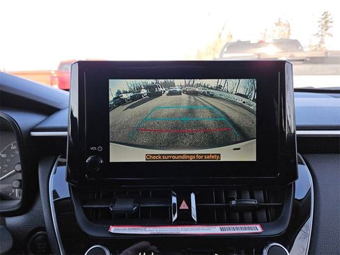 Certified 2023 Toyota Corolla Cross LE image 18