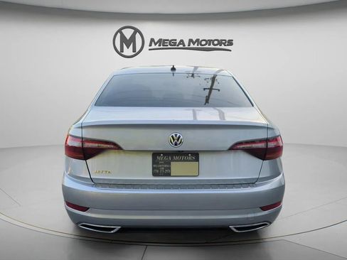 Used 2019 Volkswagen Jetta R-Line image 6