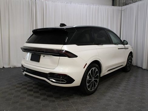 New 2026 Lincoln Nautilus Reserve image 47