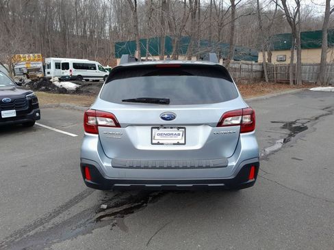 Used 2018 Subaru Outback 2.5i Premium image 6