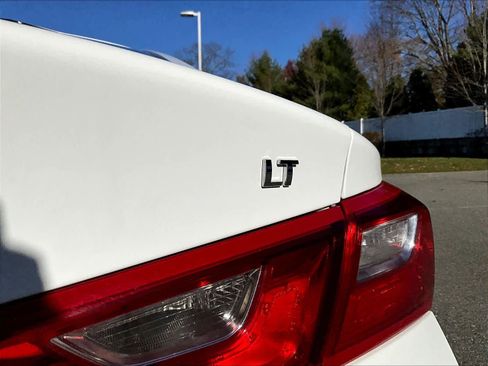 Used 2024 Chevrolet Malibu LT image 29