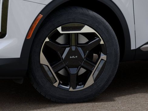 New 2027 Kia Sportage S FWD image 9