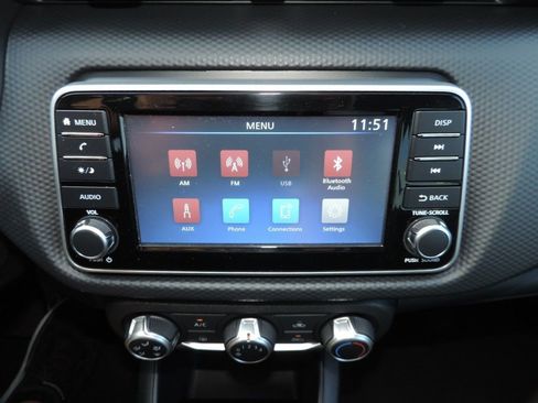 Used 2021 Nissan Kicks S FWD image 20