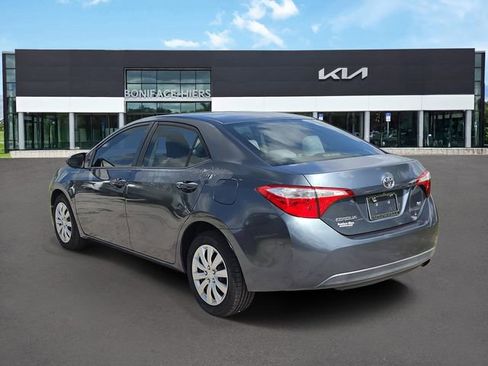 Used 2015 Toyota Corolla LE FWD image 3