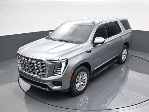 Used 2025 GMC Yukon Denali AWD/4WD image 37