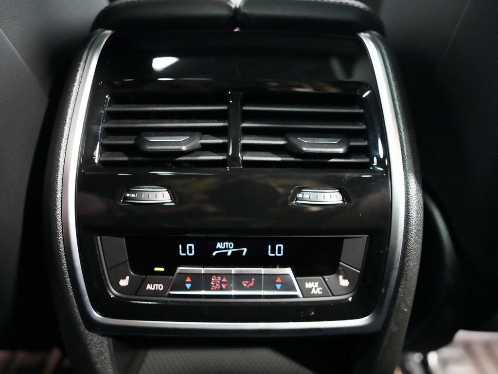 Used 2026 BMW X5 M Competition AWD/4WD image 36