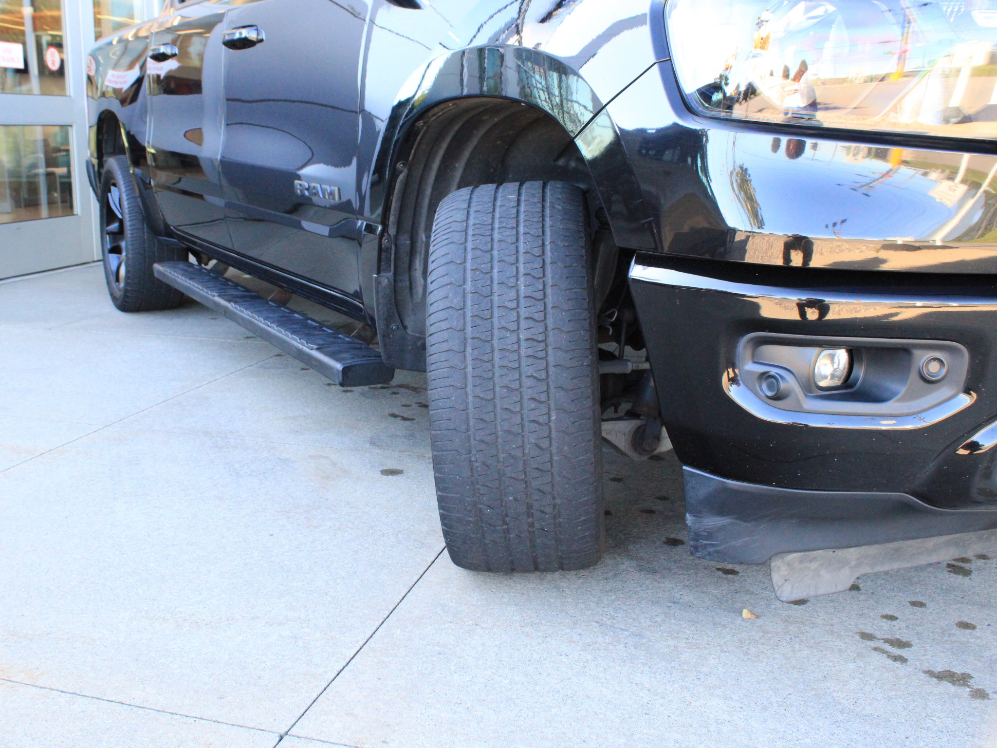 Used 2020 RAM 1500 Big Horn AWD/4WD image 36