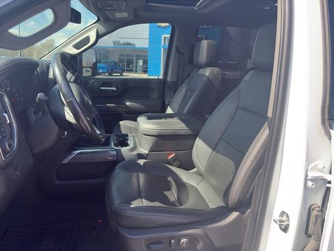 Used 2022 Chevrolet Silverado 2500 LTZ w/ LTZ Convenience Package image 10