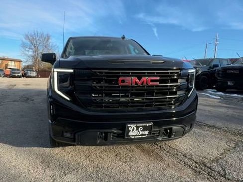 New 2026 GMC Sierra 1500 Elevation image 3