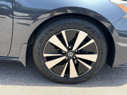 Used 2019 Nissan Altima 2.5 SL FWD image 9
