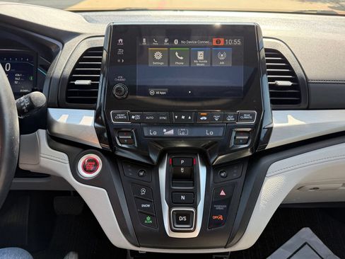 Used 2023 Honda Odyssey EX-L image 18