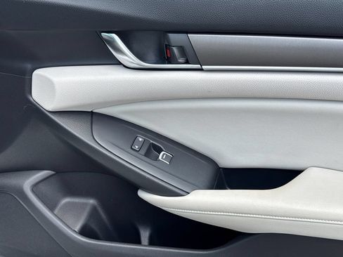 Used 2018 Honda Accord LX image 14
