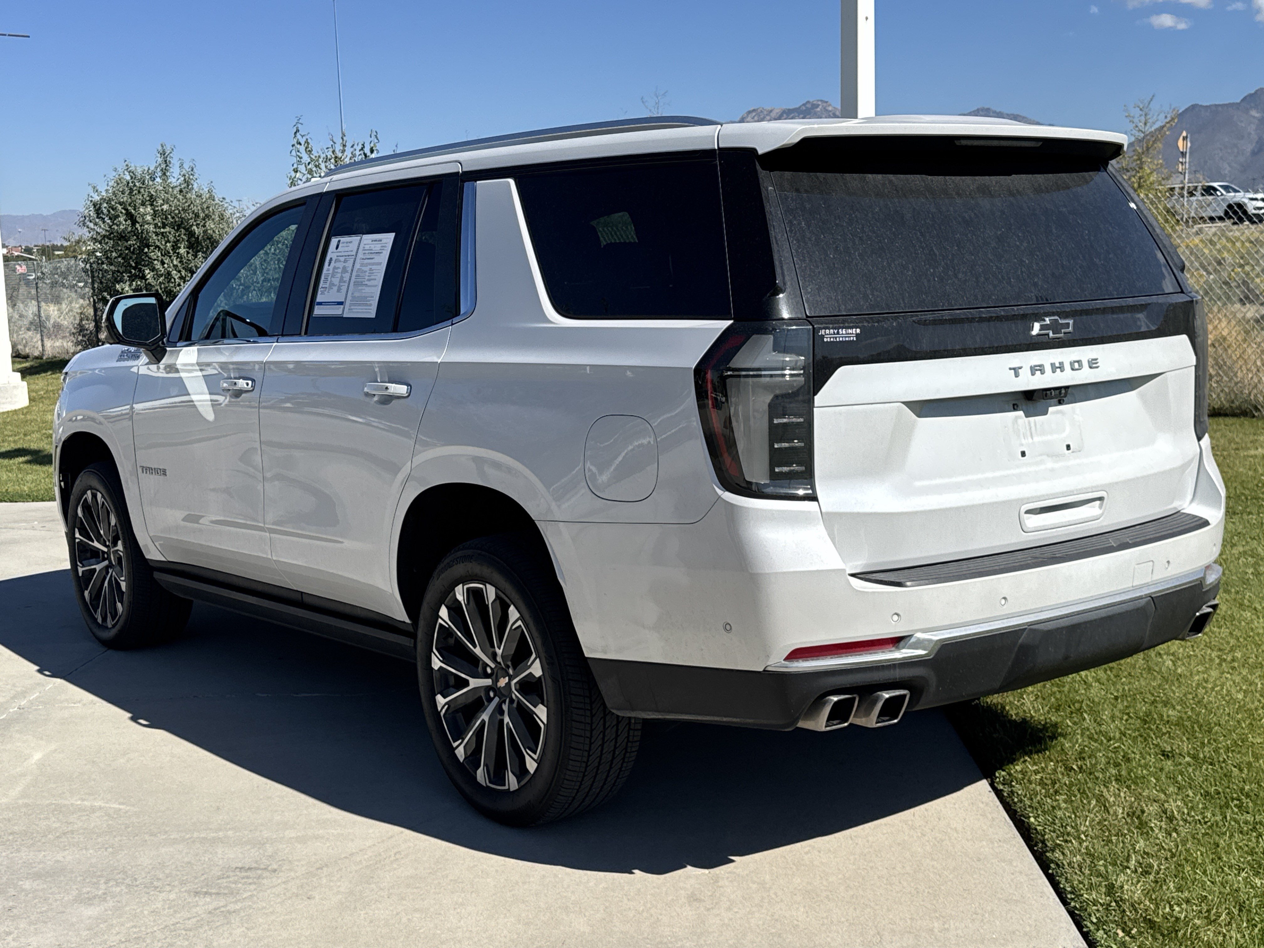 Used 2025 Chevrolet Tahoe High Country w/ LPO, Get Active Package AWD/4WD image 2