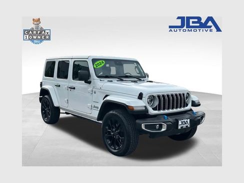 Used 2024 Jeep Wrangler Unlimited Sahara image 1