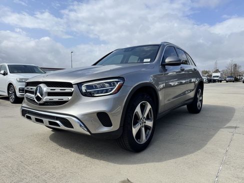 Used 2022 Mercedes-Benz GLC 300 image 3
