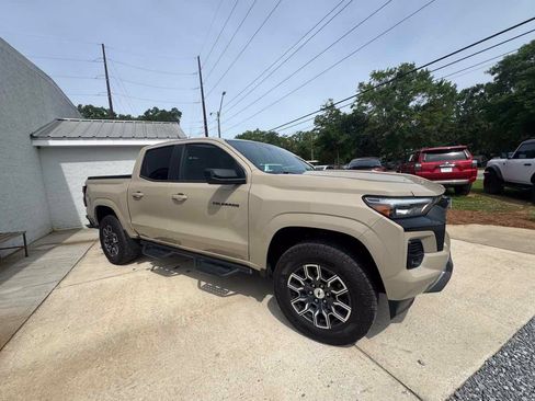 Used 2023 Chevrolet Colorado Z71 AWD/4WD image 4