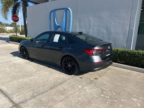 Used 2024 Honda Civic Sport image 6