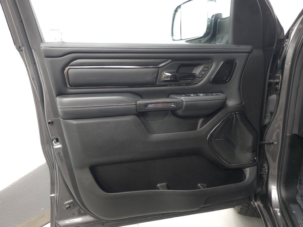 Used 2024 RAM 1500 Limited AWD/4WD image 5