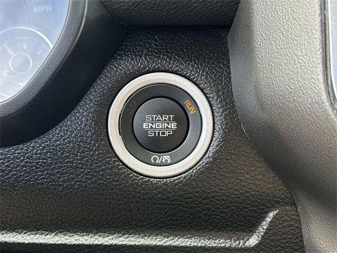 Used 2025 RAM 1500 Laramie image 16