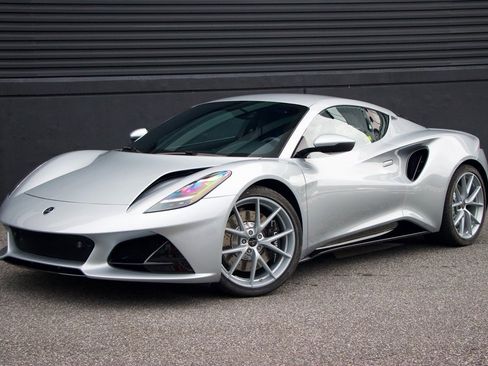 Used 2025 Lotus Emira image 1