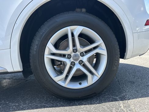 Used 2019 Audi Q5 2.0T Premium w/ Convenience Package AWD/4WD image 20