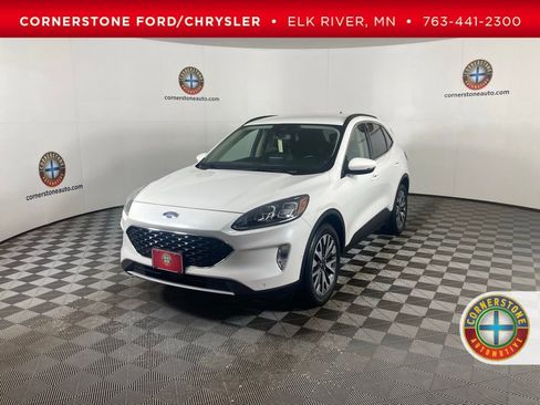 Used 2020 Ford Escape Titanium image 1