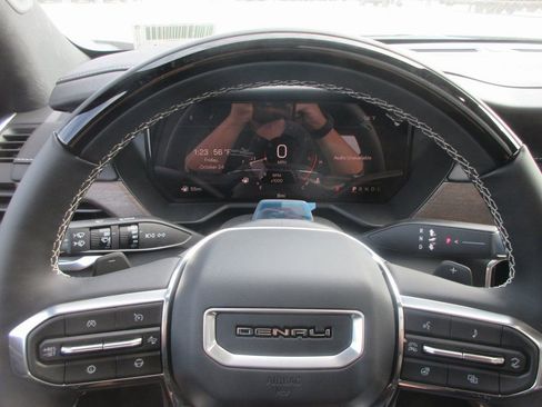 New 2026 GMC Acadia Denali Ultimate image 18